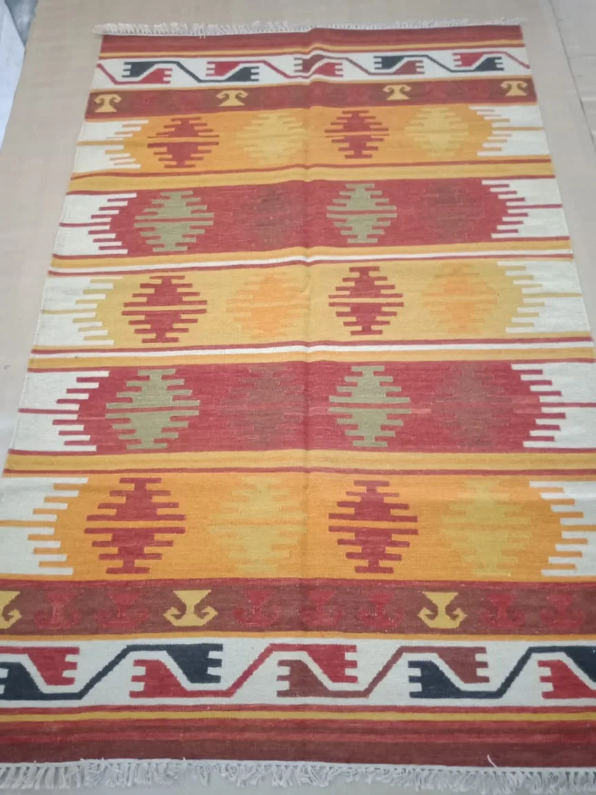 Tribal handmade Rug In Kilim Flatweave
